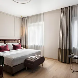 4* Hotel Adoro