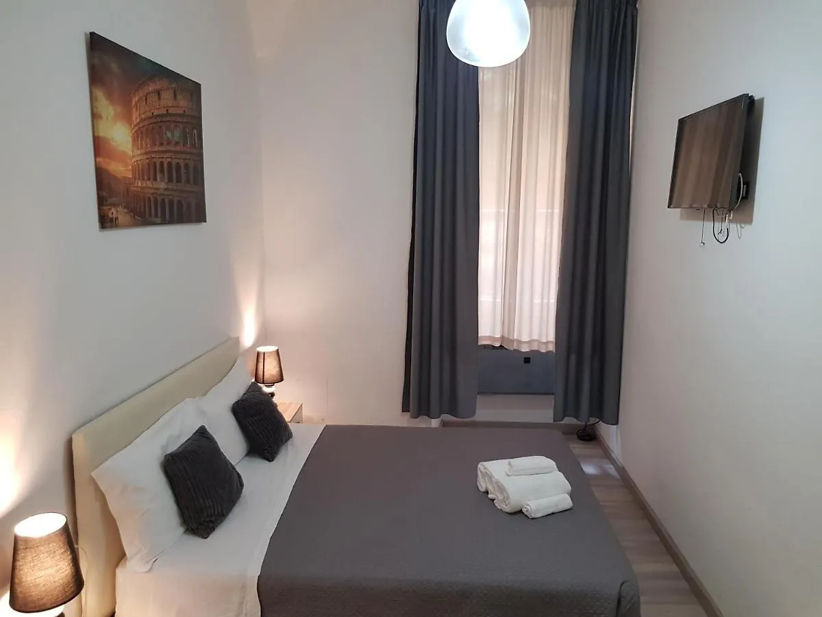 Hotel The Shelter In Roma 0*,  Italia