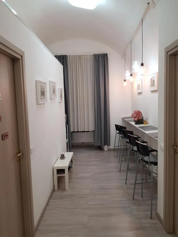Hotel The Shelter In Roma